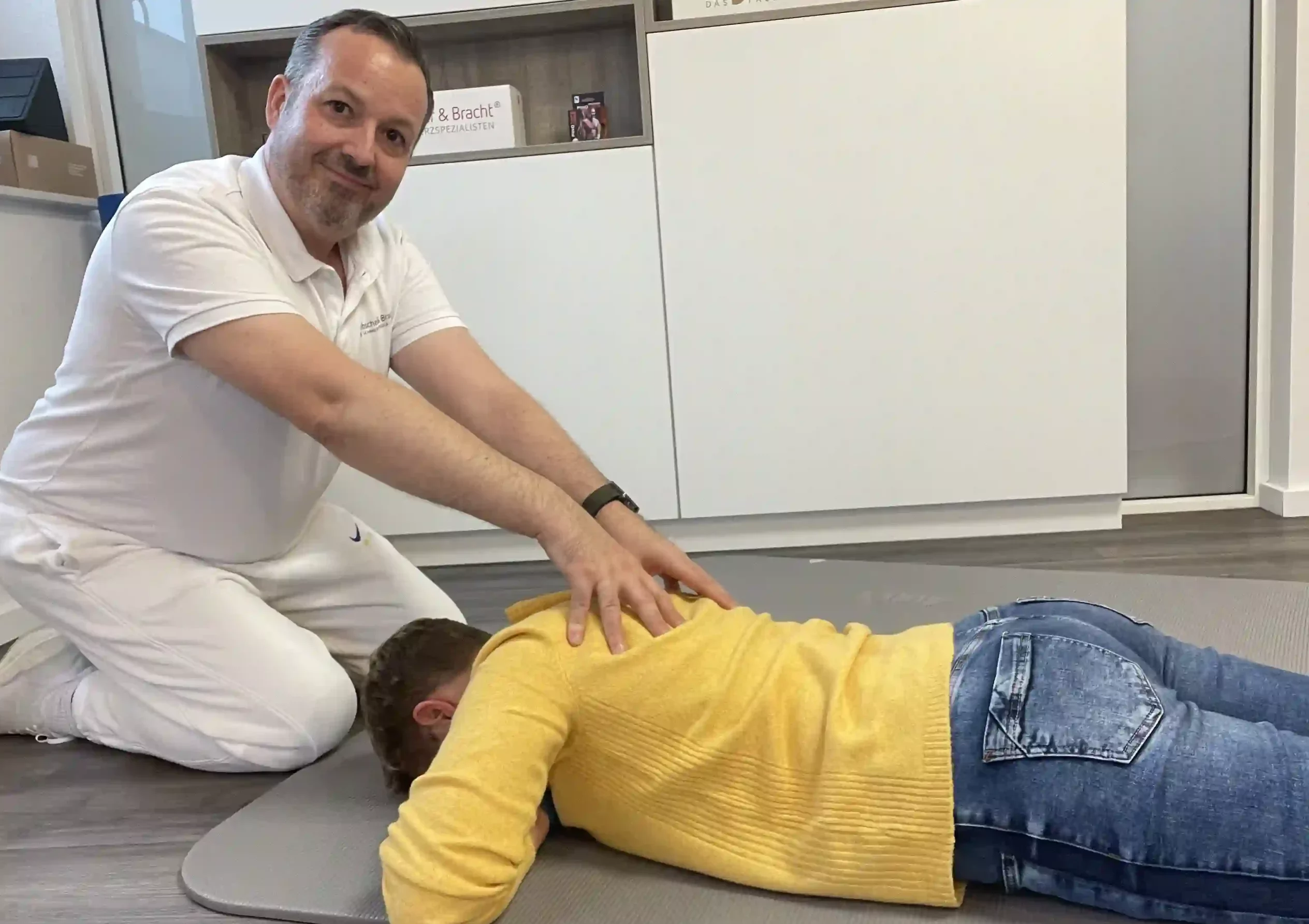 Osteopressur nach Liebscher & Bracht